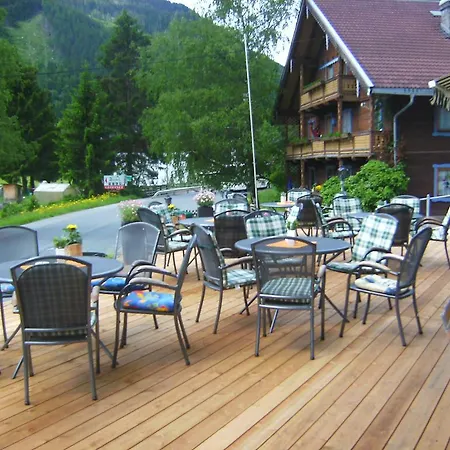 Hotel Wildrose-2